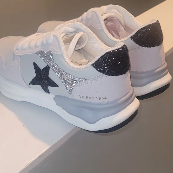 Vintage Havana Run Sneaker - Picture 8 of 11